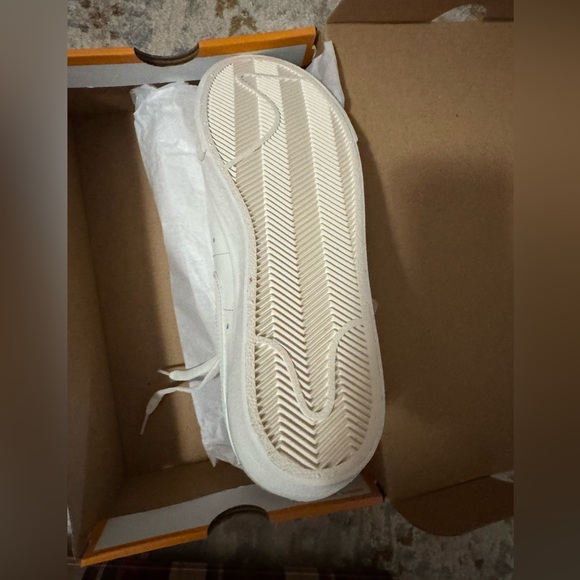 Nike Blazer Low Platform Sneakers - Picture 4 of 5